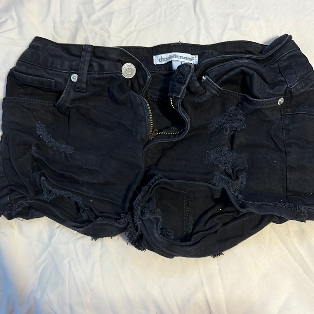 Black short jean shorts